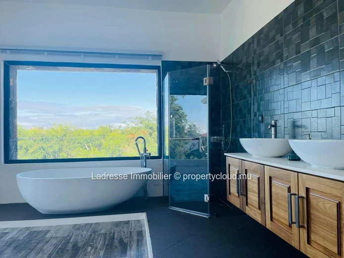 For Rent – 3-Bedroom House in Calodyne