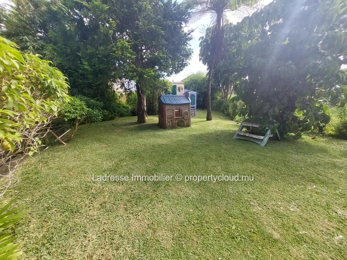 Duplex for rent in Floreal