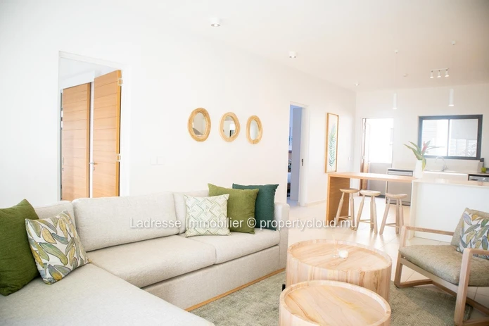 Brand new penthouse for sale in Péreybère 