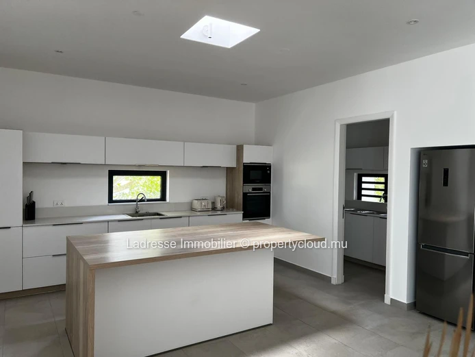 Magnifique penthouse à louer à Belle Vue