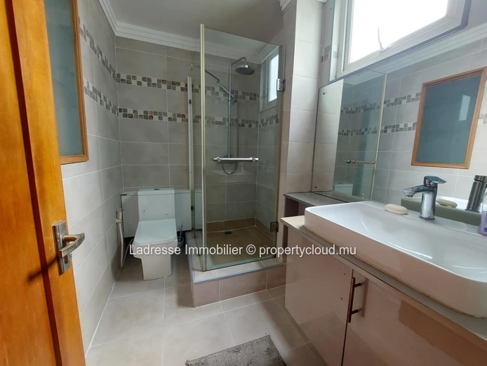 Duplex for rent in Floreal
