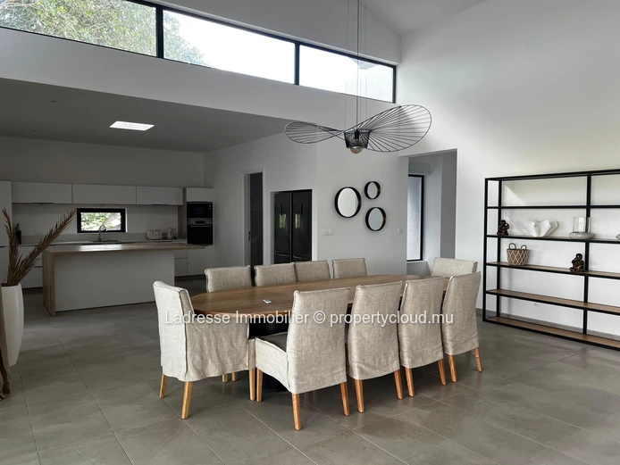 Magnifique penthouse à louer à Belle Vue
