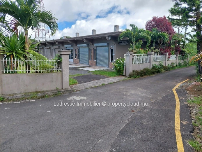 Office space for rent in Floreal